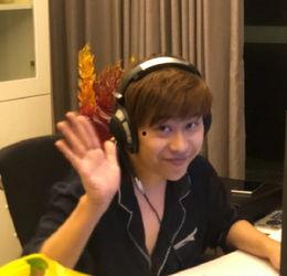 爆料卢本伟开播视频,揭秘直播幕后故事  第1张